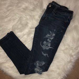 American Eagle high rise ripped jeans!!!